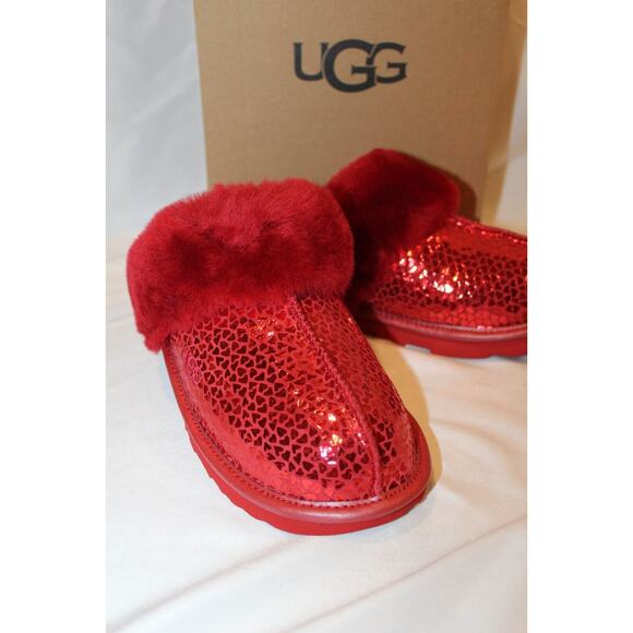 NIB UGG KIDS COZY II GEL HEARTS SLIPPERS RED YOUTH SIZE 5 6 FIT WOMEN 7 8 - Picture 4 of 7